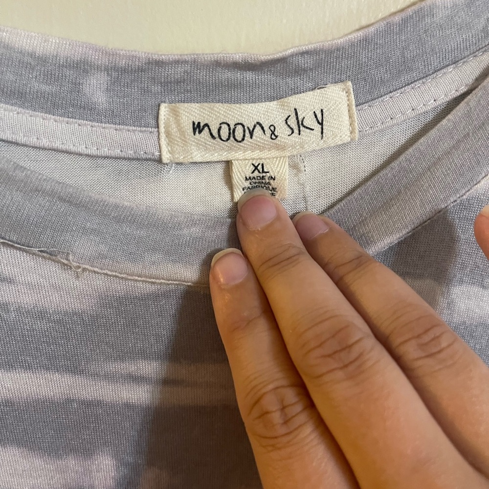 Moon and Sky gray and white stripped tee. Good condition.  Size XL - Picture 3 of 3